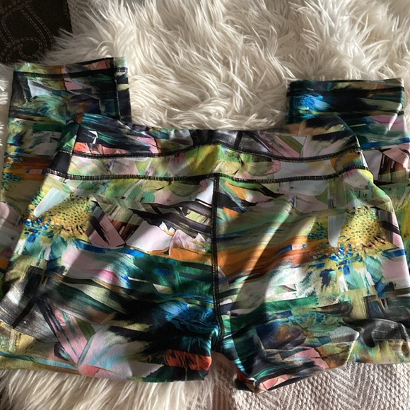 Lucy Leggings Blurred Floral Sz. Large - Picture 7 of 7